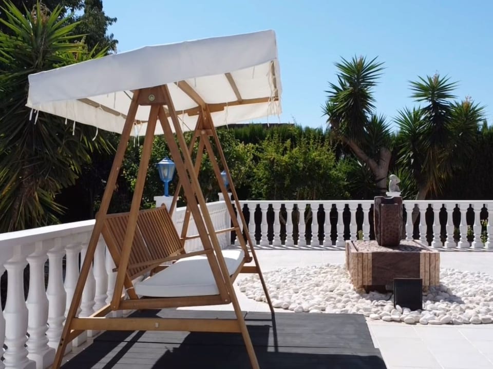 Villa Esmeralda - Castillo de Don Juan