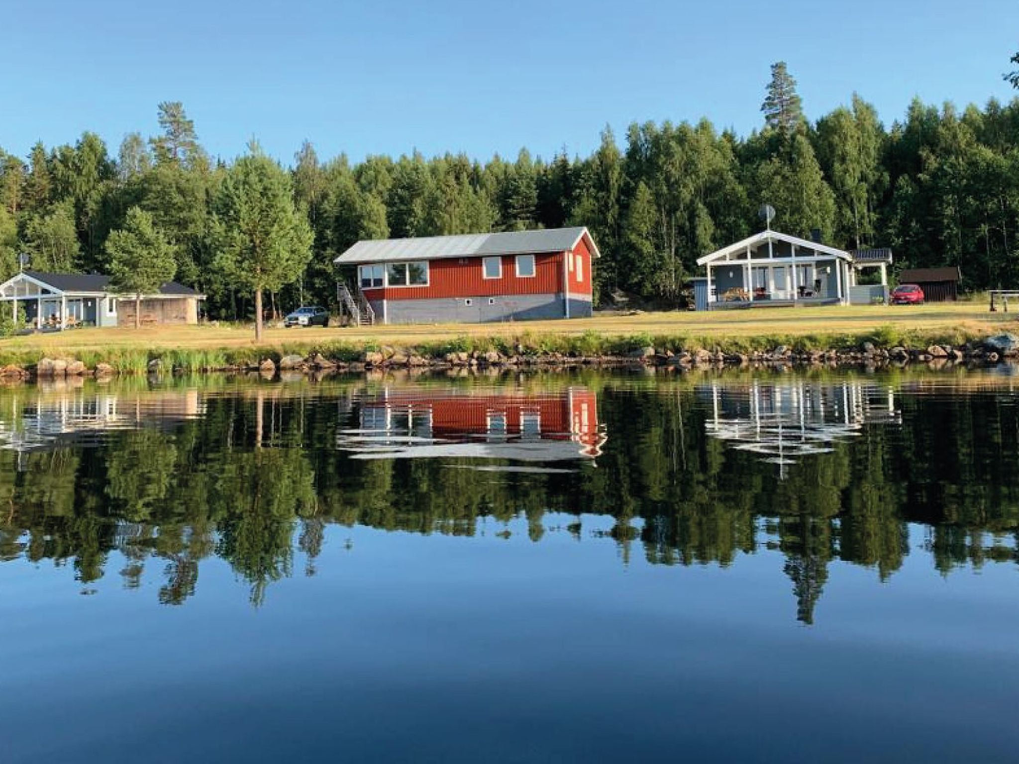 Häuser mit Seeblick Schweden - Rotes Haus