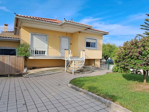 Haus Roda - Ferienwohnung in Praia Areia Branca