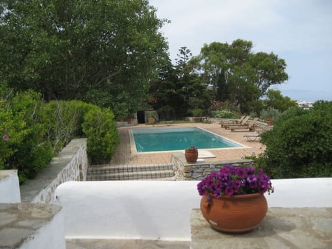 mit Privatpool für 8 Personen + 1 Kind ca. 80 m² in Posidonia, Kykladen (
