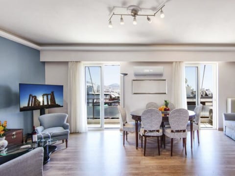 Renovierte Ferienwohnung Alimos in Athen