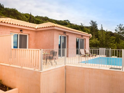 Entspannende Villa Helios mit fantastischer Aussicht