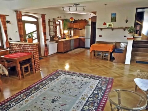 Casa Crina in Karpaten-Dorf in Siebenbürgen