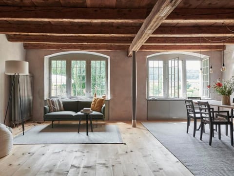 Schlossgut Münchenwiler - Wohnung unten