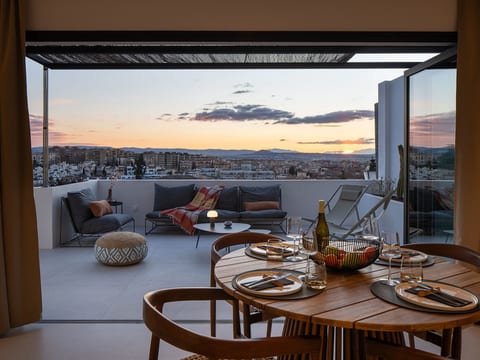 Privater Pool - Terrasse mit Aussicht - Tolle Lage