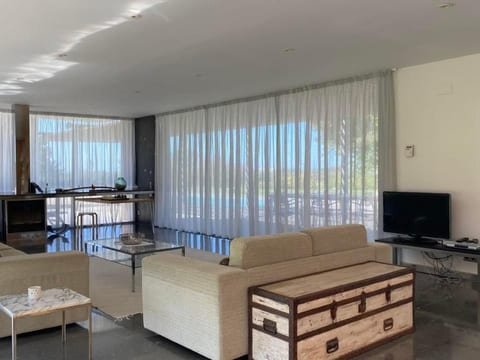 Design Vila mit Pool