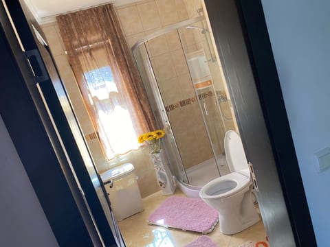 Wohnung in einer engen und ruhigen Anlage