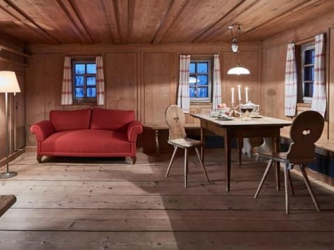 Nüw Hus