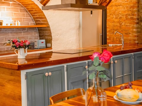 ROMANTISCHE LUXUSWOHNUNG MIT PERFEKTER LAGE