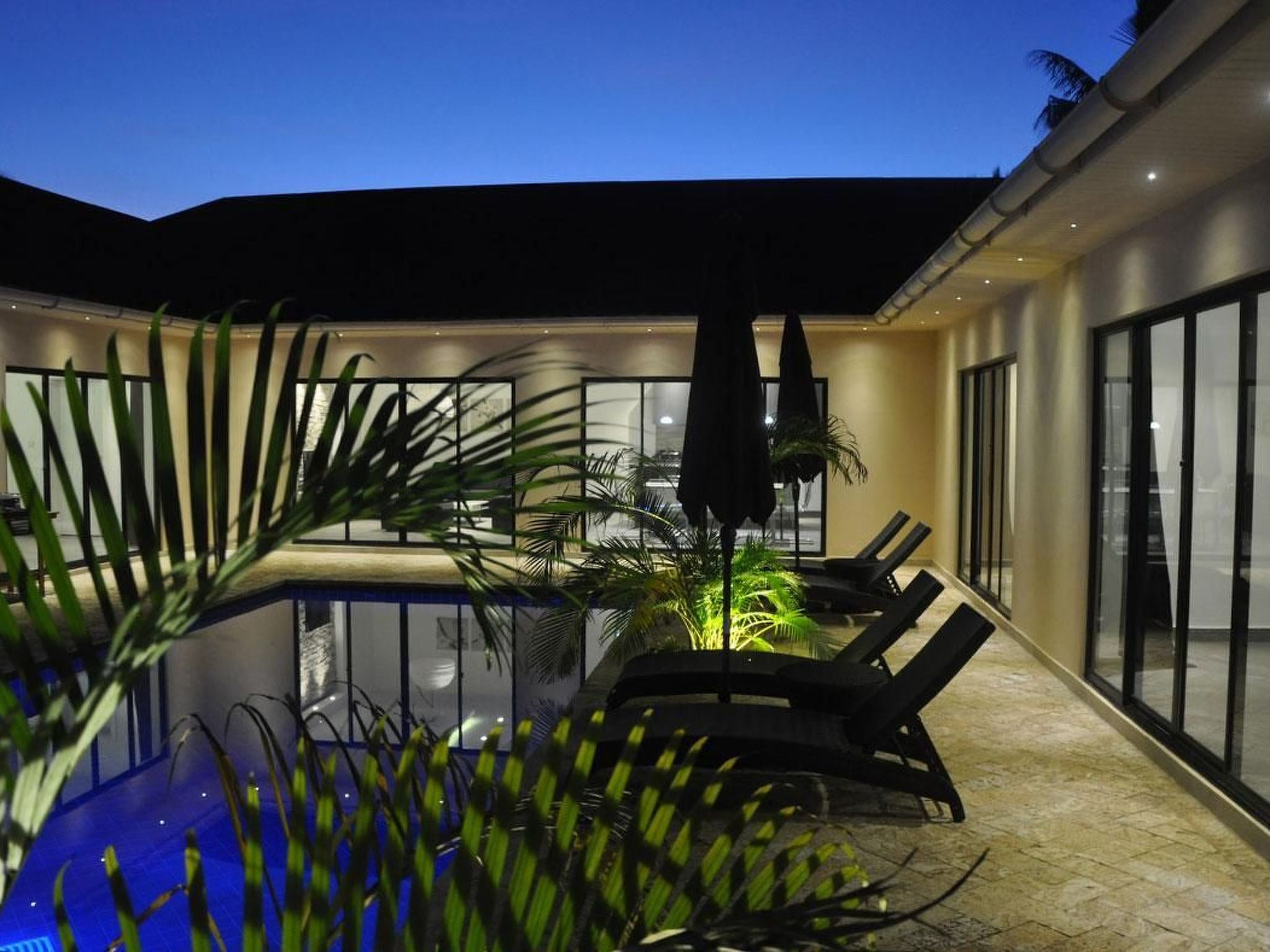 Villa "Grand Amber" mit Terrasse