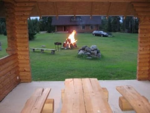 Fachwerkhaus "Kalnakriknas" mit Terrasse