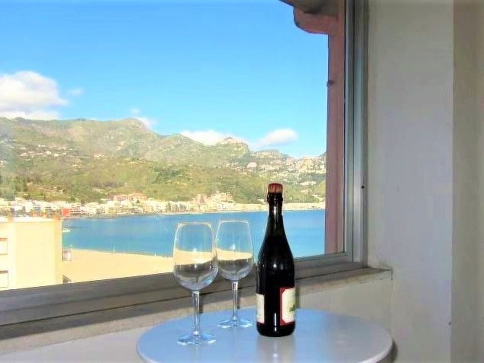 mit Wasserblick - Castelmola