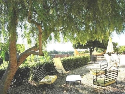 Wohnung mit Garten, Terrasse und Grill