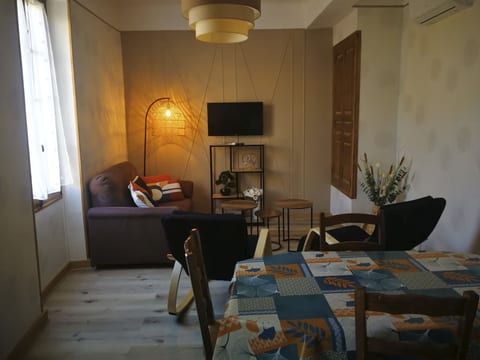 Schönes renoviertes katalanisches Haus