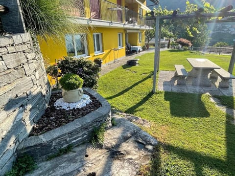 CASA GIALLA
