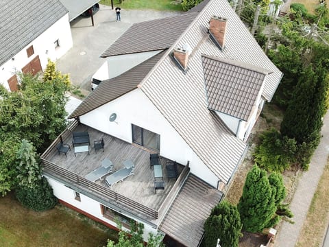 Wohnung in Mönkebude mit Terrasse und Grill