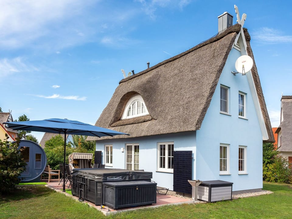 Urlaub im Reethaus Delphin mit Whirlpool und Sauna - Hohenkirchen