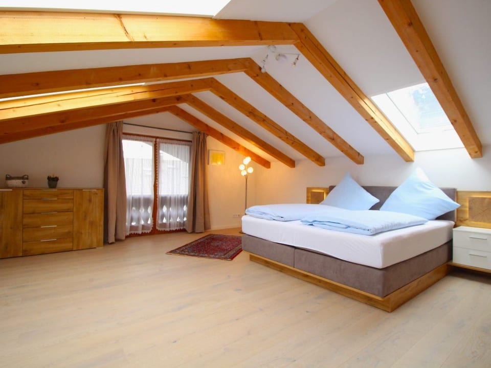 Wohnung in Garmisch mit großem Balkon - Garmisch-Partenkirchen