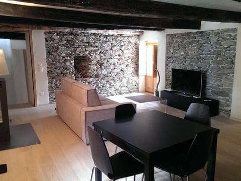 Corte delle Camelie - Wohnung im ersten Stock