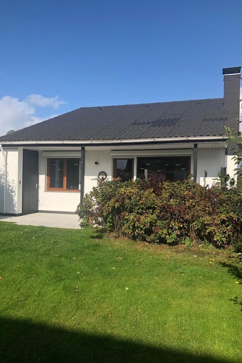 A6 Seeblick Garten/Wallbox/WLAN
