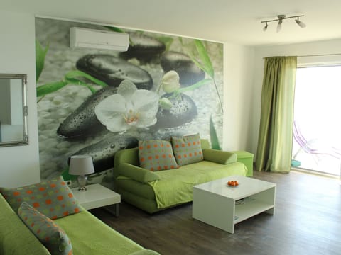 Gemütliche Ferienwohnung in Mlini mit Großer Terrasse