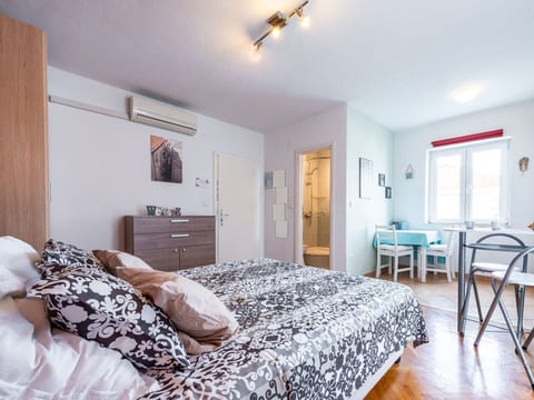 Studio mit Terrasse und herrlicher Aussicht