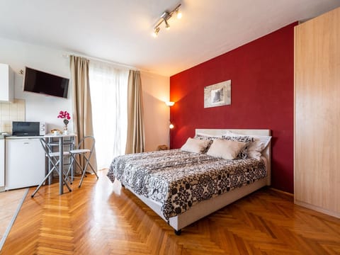 Studio mit Terrasse und herrlicher Aussicht