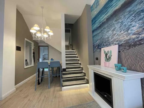 ALASSIO BEACH HOUSE - SEASIDE RELAXED LIVING