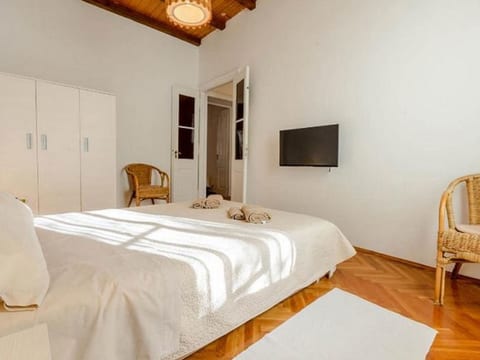 Wohnung im Herzen des Parks Gradac neben der OldTown