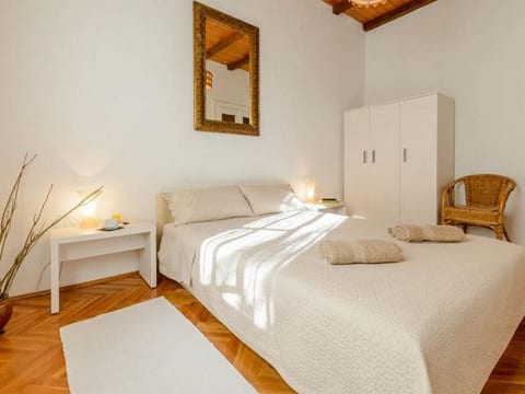 Wohnung im Herzen des Parks Gradac neben der OldTown