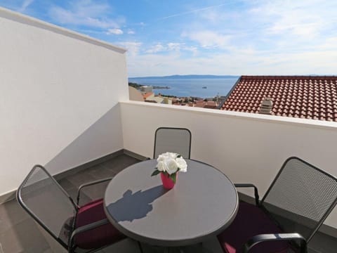 Brandneue Wohnung mit Meerblick