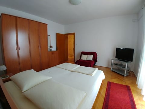 Geräumige Familienwohnung in Strandnähe