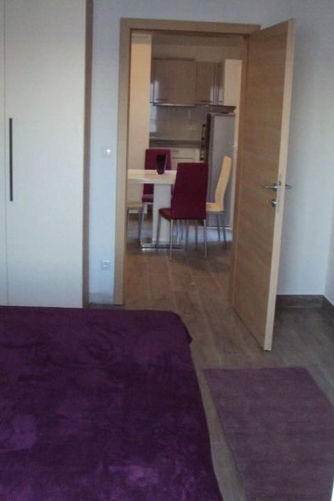 Appartement in Duće mit Grill und Terrasse