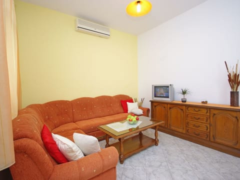 für 4 Personen ca. 60 m² in Podstrana, Dalmatien (Gespanschaft Split-Dalma