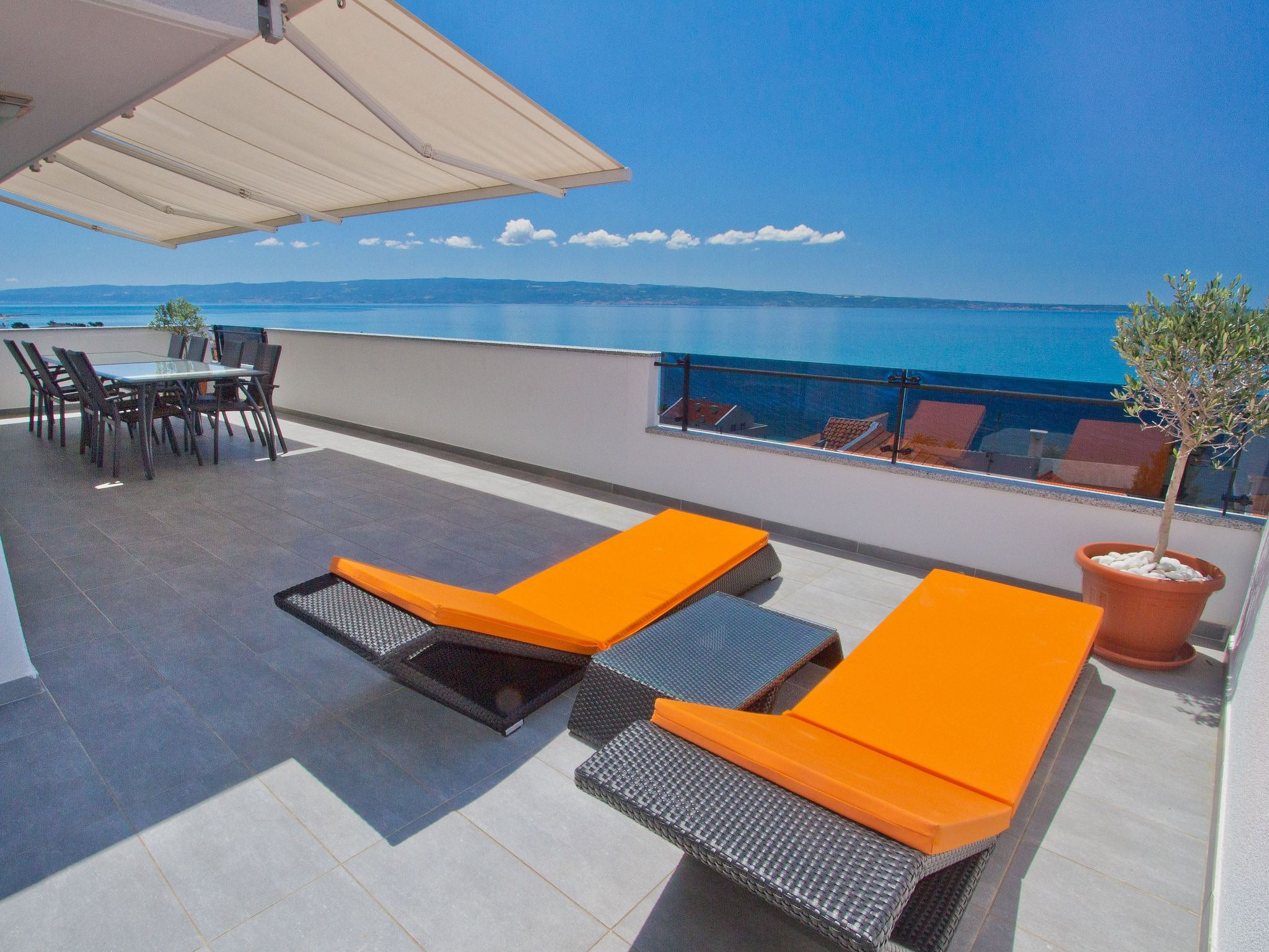 Charmantes Ferienhaus mit grünem Garten