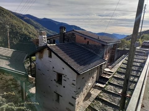 Entdecken Sie den Charme von Casa Clementina in Indemini