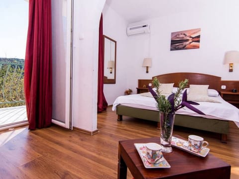 Studioappartement Esthera 2 mit Balkon in Strandnähe