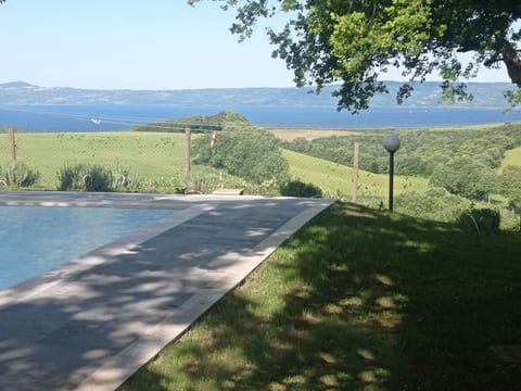 Villa auf dem Seehügel