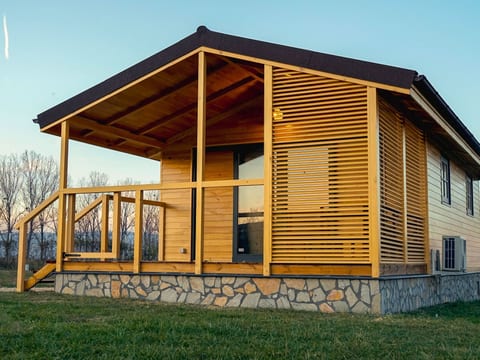 ReCreation Chalet