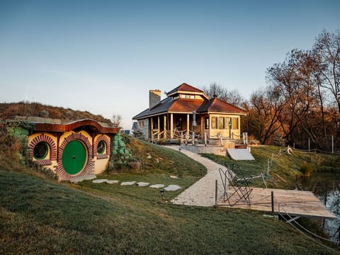 Hobbit House