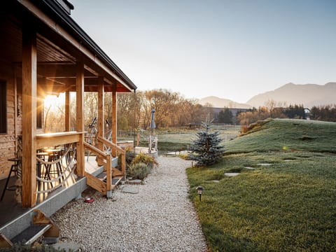 Hobbit House
