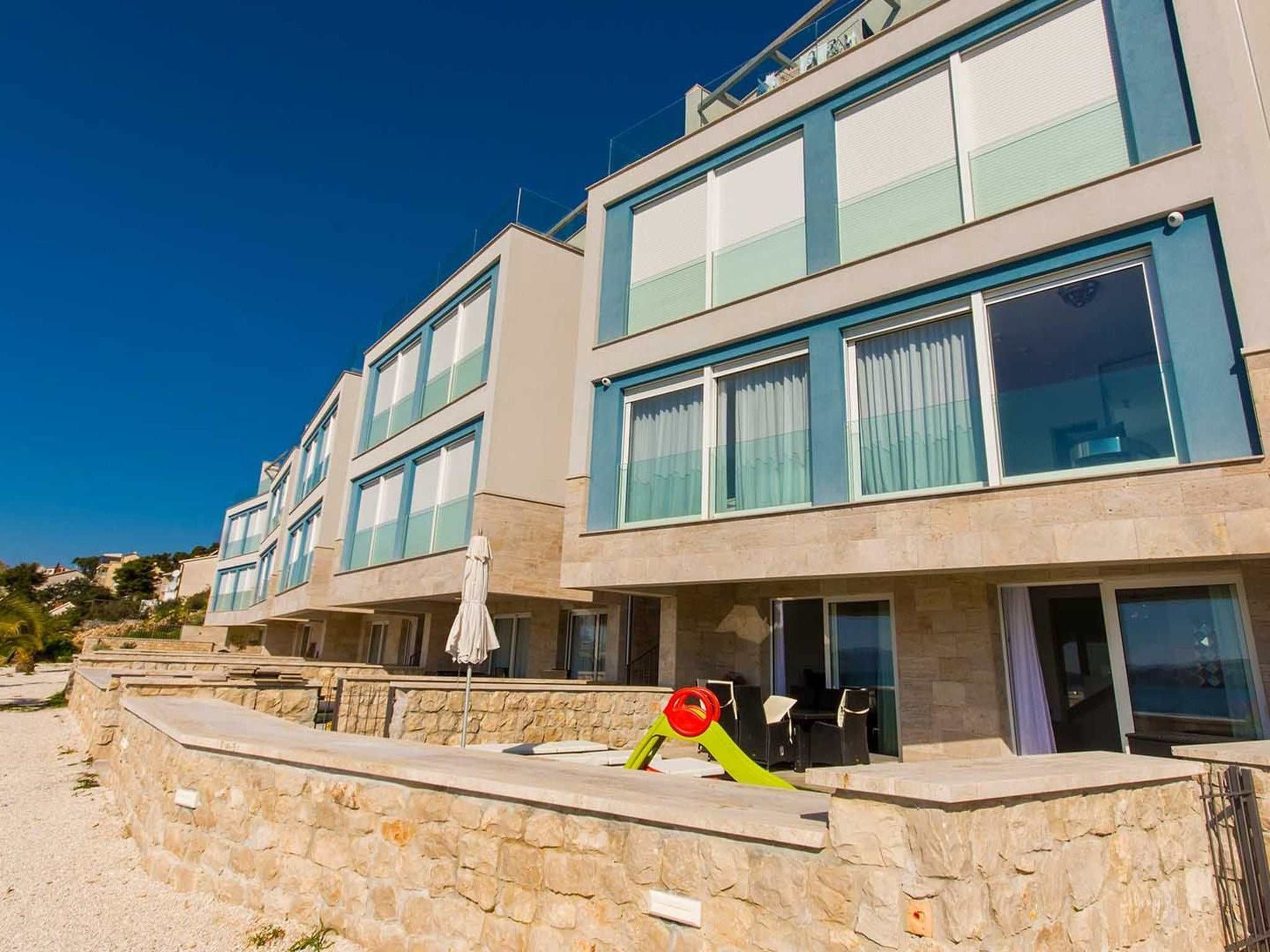 Luxuriöse Ferienvilla am Strand Luna Azzurra