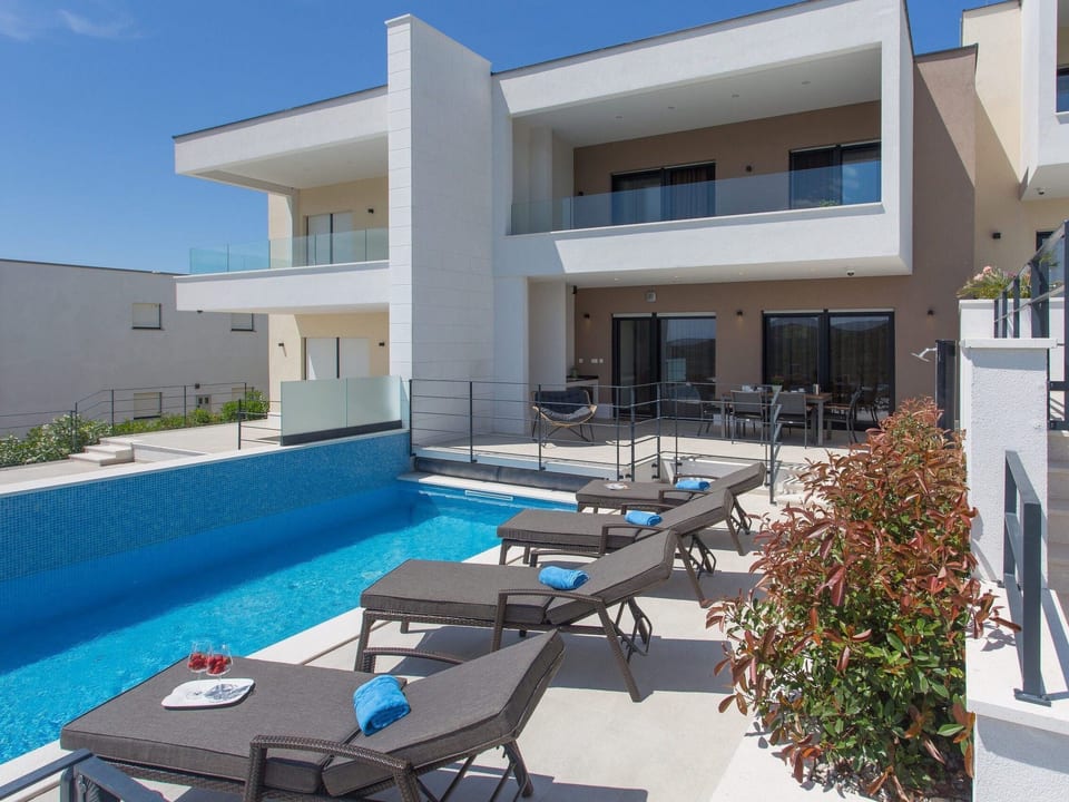 Ferienvilla Orangenbaum mit Blick auf das Wasser - Vinišće