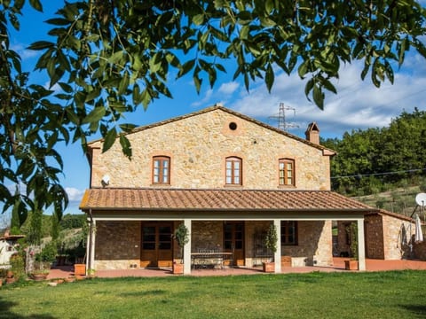 Wohnung mit Garten, Grill und Terrasse