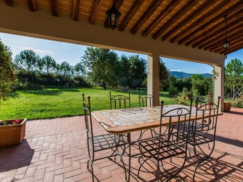 Wohnung mit Garten, Grill und Terrasse