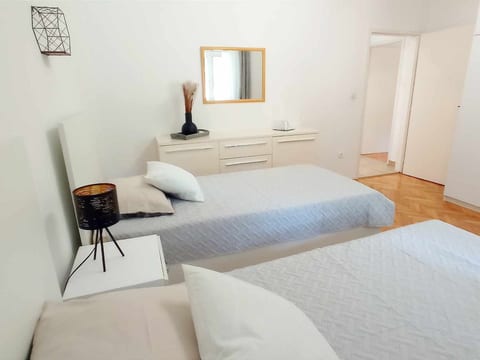 Wohnung mit Balkon