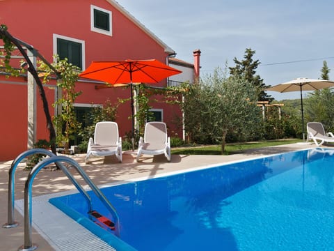 Luxuriöses Haus direkt am Strand, große Terrasse