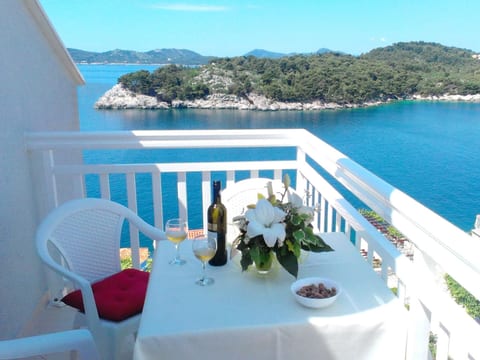 Wohnung "Ela" mit Blick auf das Wasser