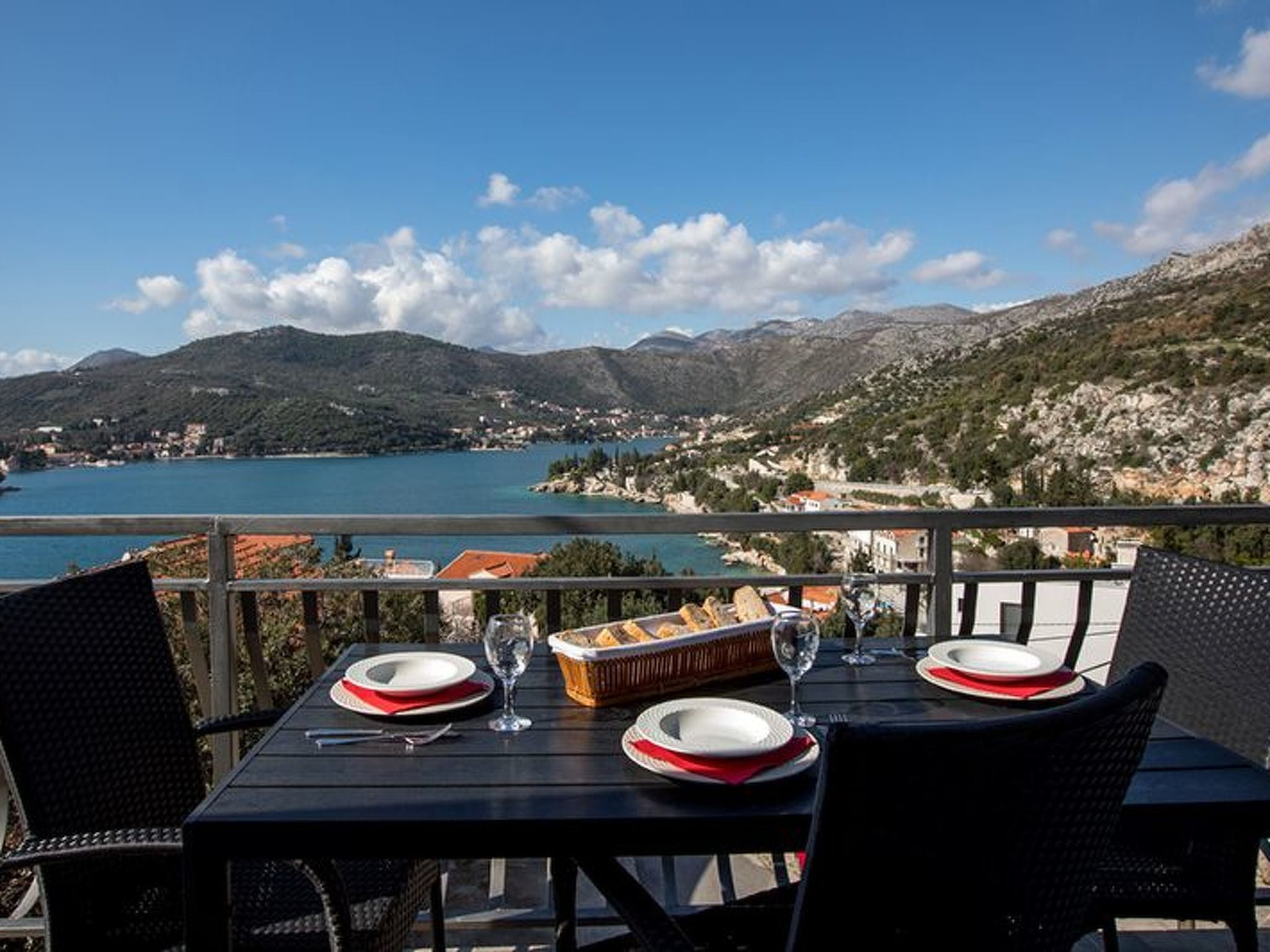 Mélanie Penthouse in einer Villa direkt am Strand