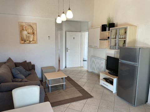 Gesamte Wohnung in Vir mit Großem Balkon